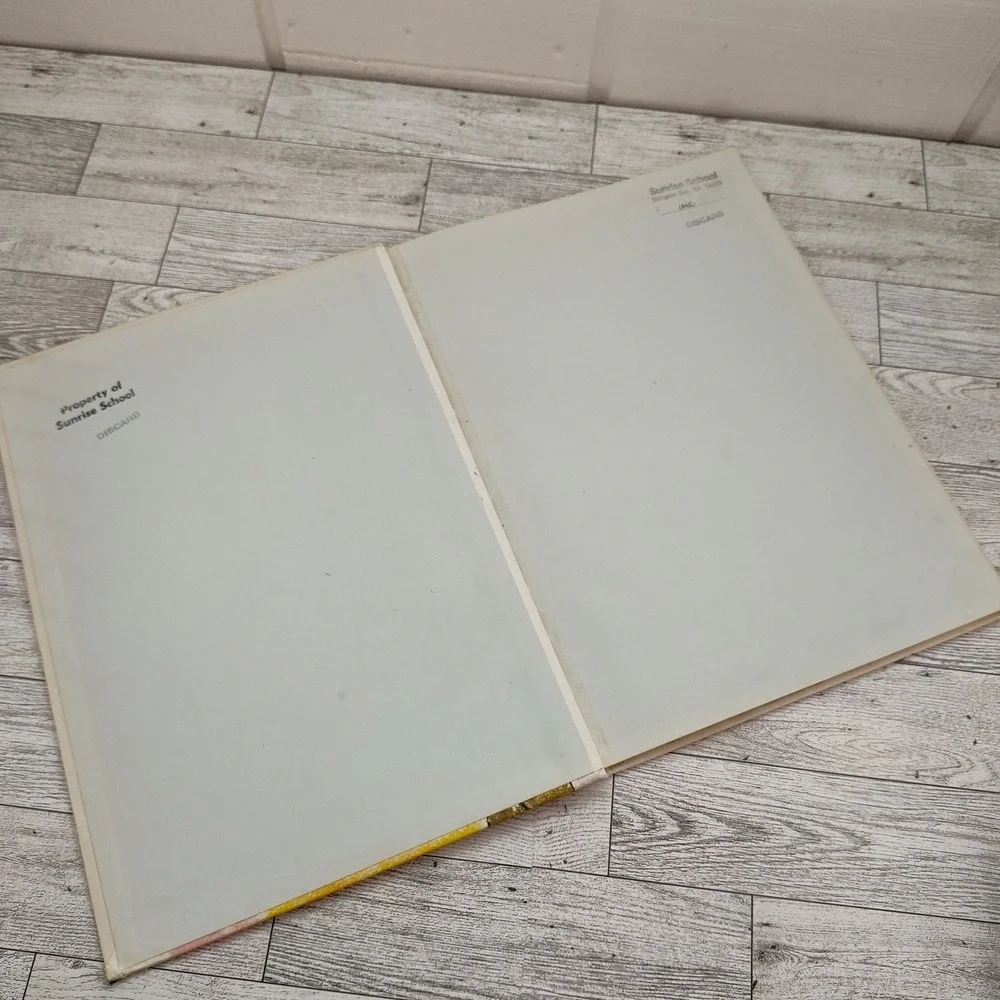 A Job For Joey by Louise Munro Foley Kids Hardcover 1970 Vtg Book Ex-Lib‎
